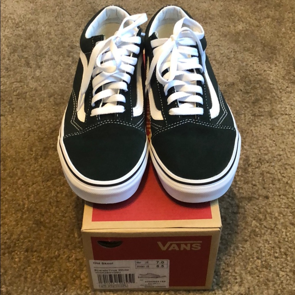 VANS Old Skool Scarab! Still in box!!!